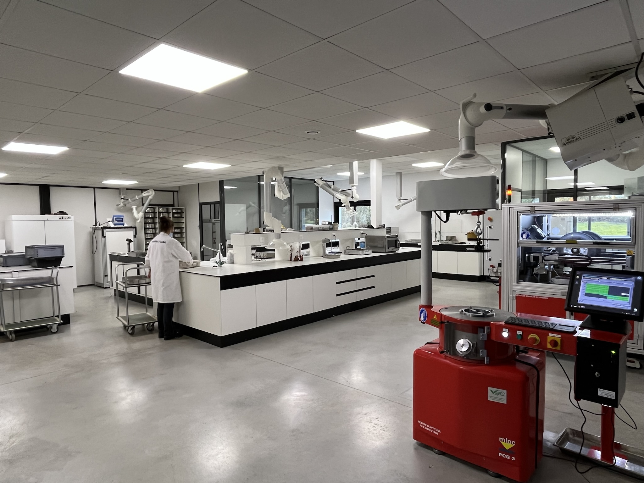 Essais en laboratoire — Groupe WIAME